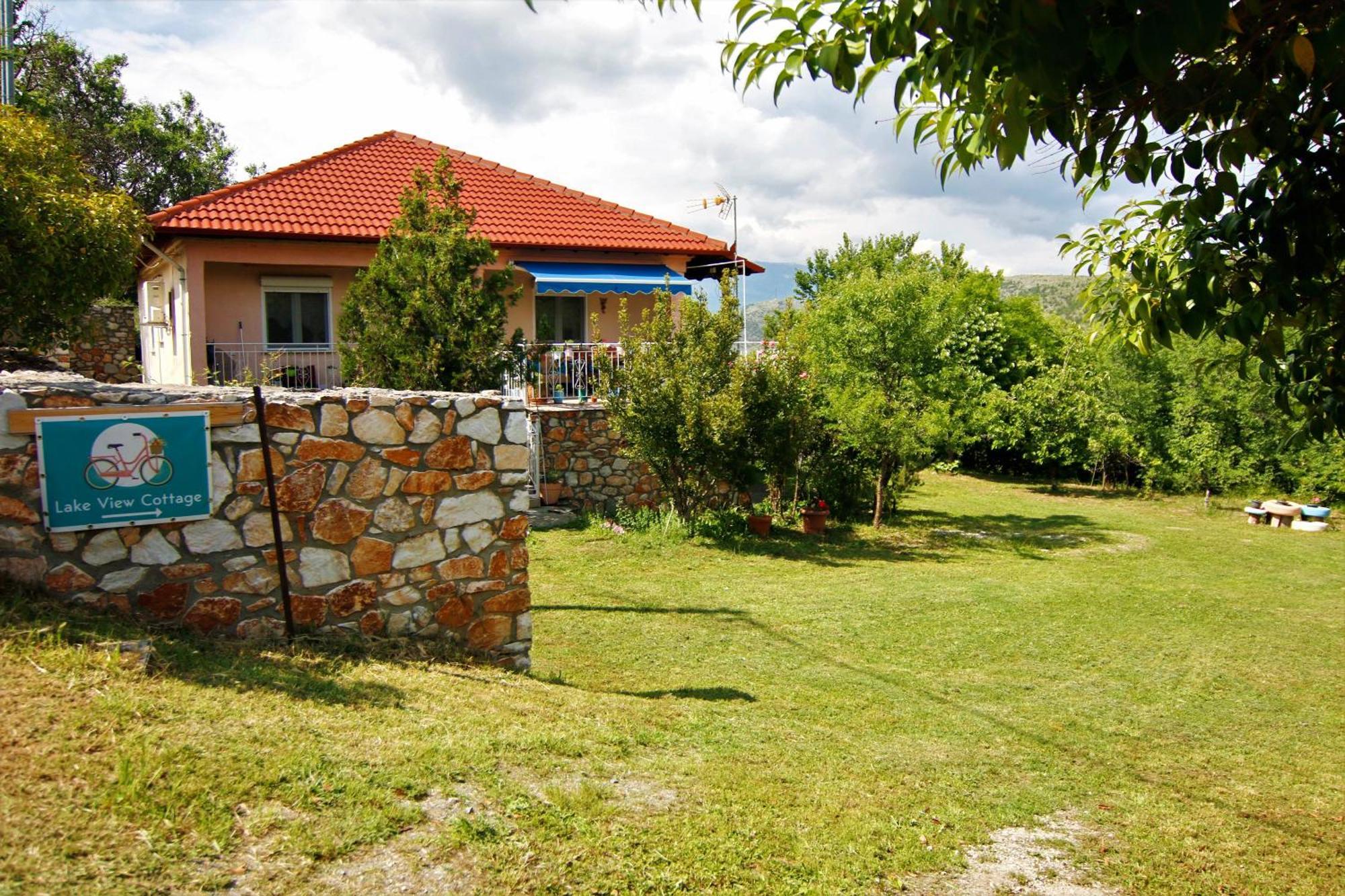 Countryside Cottage With Garden & Lake View Peraia  Exterior photo
