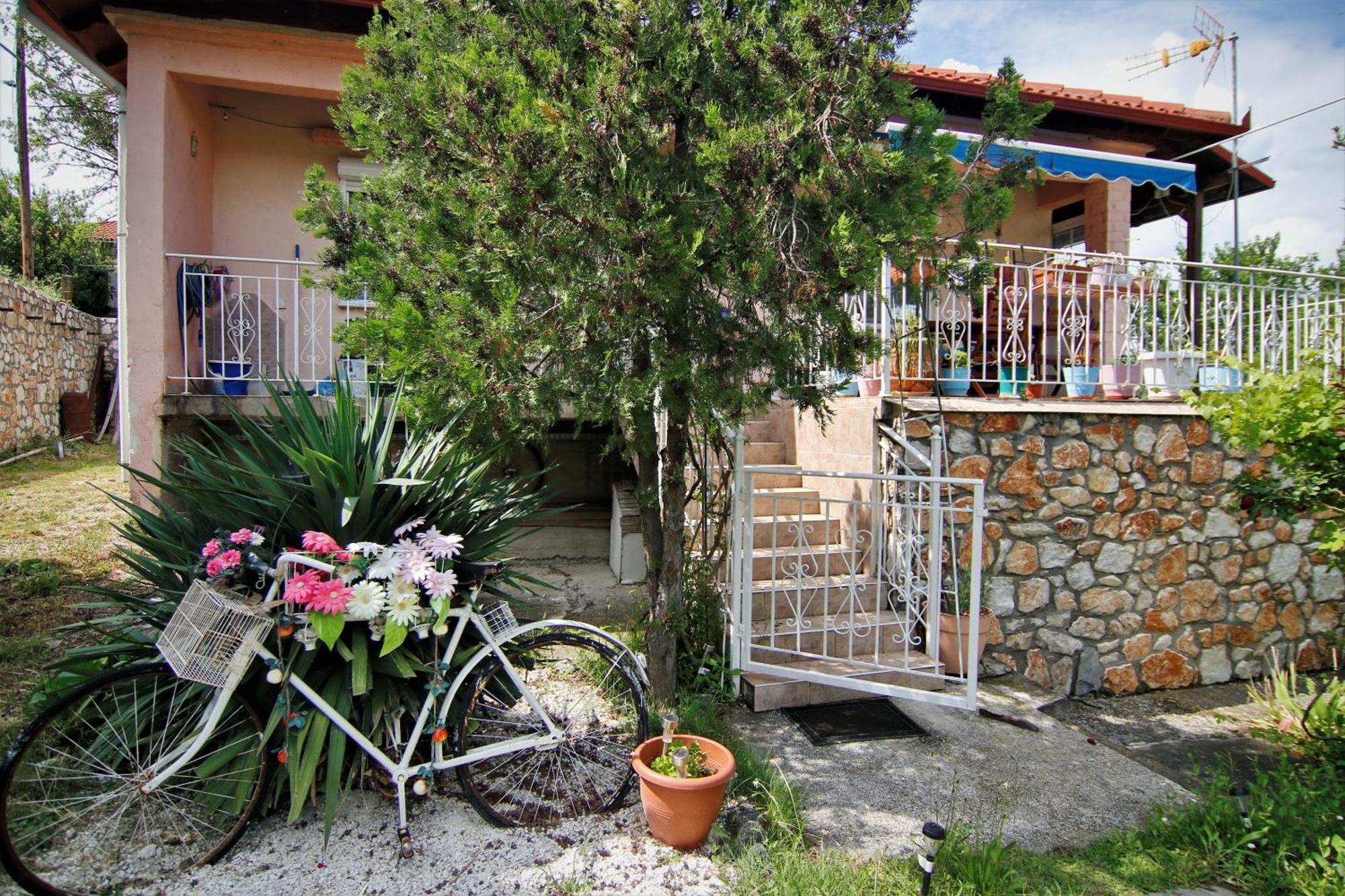 Countryside Cottage With Garden & Lake View Peraia  Exterior photo